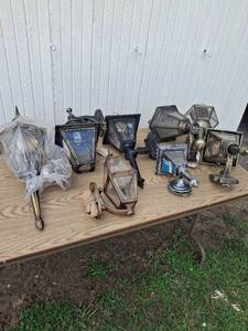 lot 1055 image: Lot of Outdoor Porch Lights, Wall-Mount Lanterns