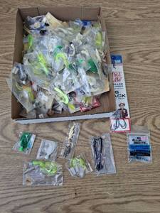 lot 1056 image: Fishing Tackle Lot
