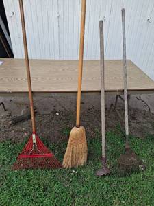 lot 1057 image: Garden Tools Lot - Rakes, Broom and Hoe