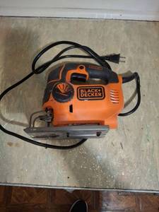 lot 1094 image: BLACKDECKER CurveControl Jigsaw
