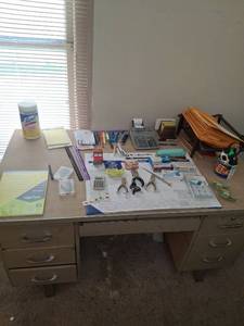 lot 1130 image: Office Supplies