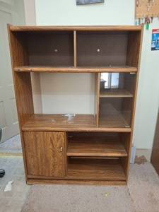 lot 1133 image: Wood Storage Shelving Unit