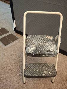 lot 1134 image: Step Stool