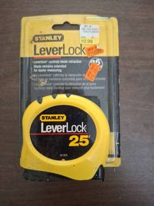 lot 1155 image: Stanley LeverLock 25 ft Tape Measure