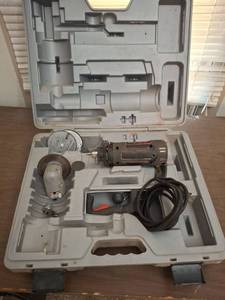 lot 1181 image: Rotozip Revolution Spiral Saw Kit