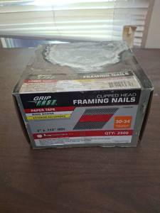 lot 1200 image: Grip Fast Clipped Head Framing Nails 2 x .113 6D
