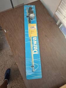 lot 1213 image: Daiwa 2100 Combo Series Spincast Reel and Rod Combo