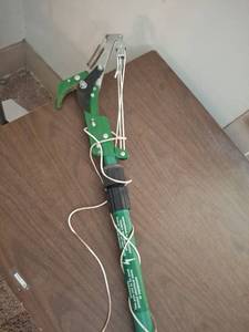 lot 1225 image: Pole Pruner Saw with Green Handle