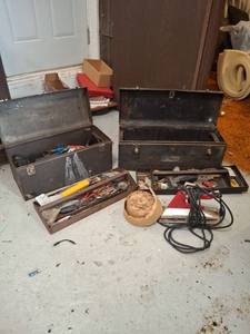 lot 1319 image: 2 Metal Tool Boxes with Carpet Installation Tools