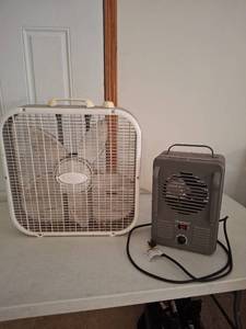 lot 1345 image: Lasko Box Fan and Lakewood Space Heater Lot