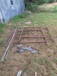 lot 1346 image: 2 Sections Scaffolding With Casters and X Braces