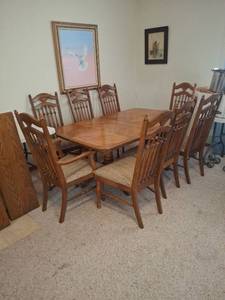 lot 1386 image: Dining Set with 8 Chairs and 3 Leaves