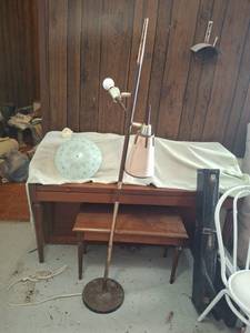 lot 1430 image: Mid-Century Floor Lamp and Glass Fixture Shade