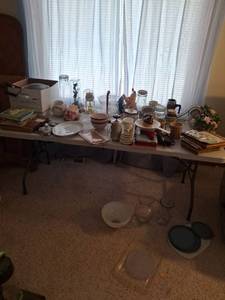 lot 1459 image: Catch All Lot of Miscellaneous Household - Kitchen Dishes Glassware Collectibles