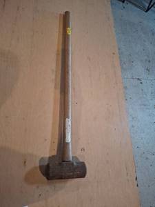 lot 1505 image: Sledge Hammer - 8 lb