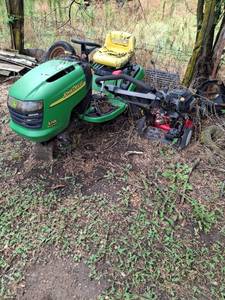 lot 1512 image: 2 Lawn Mowers - Non Running