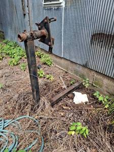 lot 1519 image: Engine stand