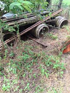 lot 1520 image: 5 Concrete Culverts - 18 inside diameter, 4 ft long