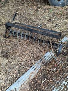 lot 1526 image: Lawn Aerator with Tines