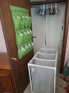 lot 1537 image: Laundry Hamper, Hangers and Over-Door Shoe Organizer Set