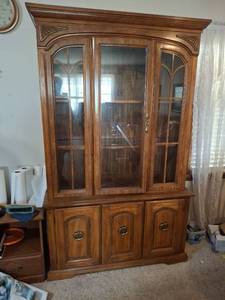 lot 1386A image: China Cabinet