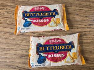 lot 294 image: 2 Pack HERSHEYS Kisses Butterbeer Flavored, 9oz