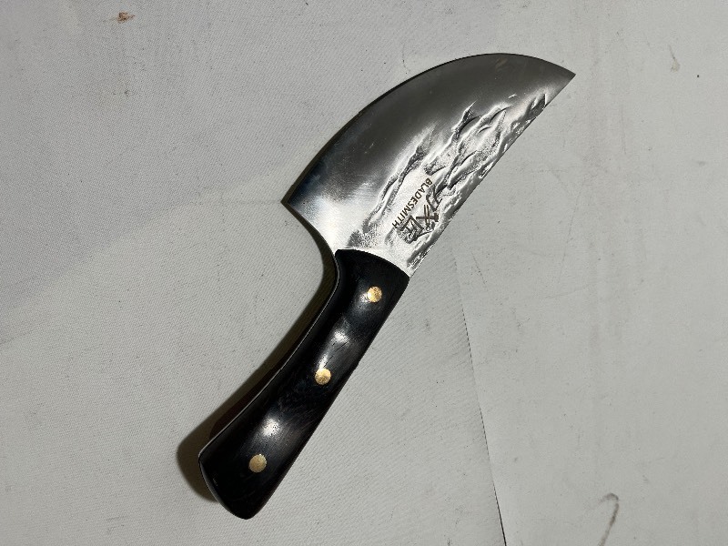lot 118 image: Professional Quality Steel Damascus Styled Blade Dark Wooden Handle
