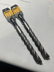 lot 59 image: Bundle of 2 Pieces 1-In. X 8-In. X 10-In. Rock Carbide SDS Plus Drill Bit