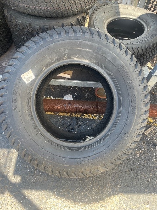 lot 690 image: KENDA Super Turf Tire 24x9.50-12