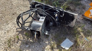 lot 64 image: Captok skid steer side swing stump grinder
