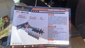 lot 4004 image: LandHonor unused SAD23C Hydraulic Post Hole Digger Auger Driver 1500 ft-lbs Torque