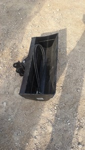 lot 65 image: Tilting Excavator Bucket for 32 inch fit to 1-3ton excavator, pin diameter 1 inch