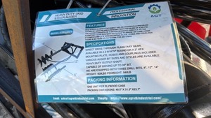 lot 7131 image: Unused AGT Heavy Duty Skid Steer Auger Attachment Model SSECAG-Y