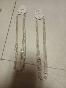 lot 13387 image: Fashion Jewelry 14 Silver Colored Chains