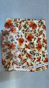 lot 7752 image: Fall Leaves Berries Print Fabric Remnant
