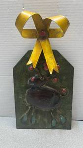 lot 7838 image: Decorative Metal reindeer Figurative Wall Art with Yellow Bow