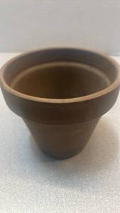 lot 7849 image: Terracotta Planter Pot