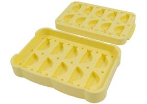 lot 18909 image: Fish-Shaped Ice Cube Mold Tray Yellow 2-Piece Set