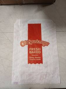 lot 19219 image: Otis Spunkmeyer Fresh Baked Ooey Gooey Cookies Paper Bags APPRX 500 PCS
