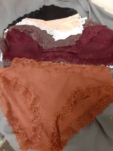 lot 477 image: Womens Underwear Size Large 6 Pack - Retail $0
