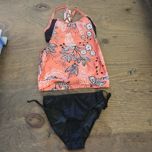 lot 4512 image: DOKOTOO Womens Bathing Suits Tankini Tummy Control Swimsuits 2 Piece Athletic Strappy Blouson Tankini Swimsuits with Bottoms Corolla and Black Small