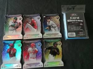 lot 6218 image: Bowman Top Prospects Die-Cut Foil Baseball Card Lot with BCW Card Sleeves