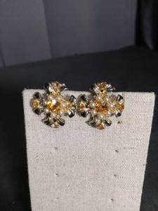 lot 6365 image: Pair of Floral Cluster Earrings with Pearl and Amber Stones