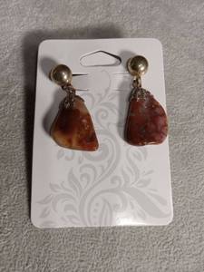 lot 6383 image: Pair of Drop Earrings with Red Stone Pendants and Gold-Tone Posts