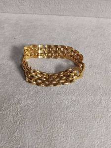 lot 6444 image: Gold-Tone Multi-Strand Link Bracelet