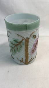 lot 52 image: Decorative Ceramic Brush Pot with Green Rim and Floral Design