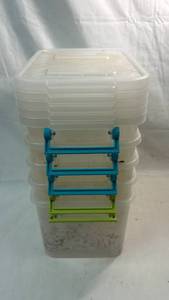 lot 117 image: Sterlite Stackable Storage Containers with Lids and Handles - Lot of 5