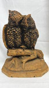 lot 134 image: Resin Owl Figurine Pair on Base with Detailed Feather Relief