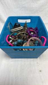 lot 178 image: Jewelry Lot Assorted Bracelets Necklaces Rings Beads Accessories