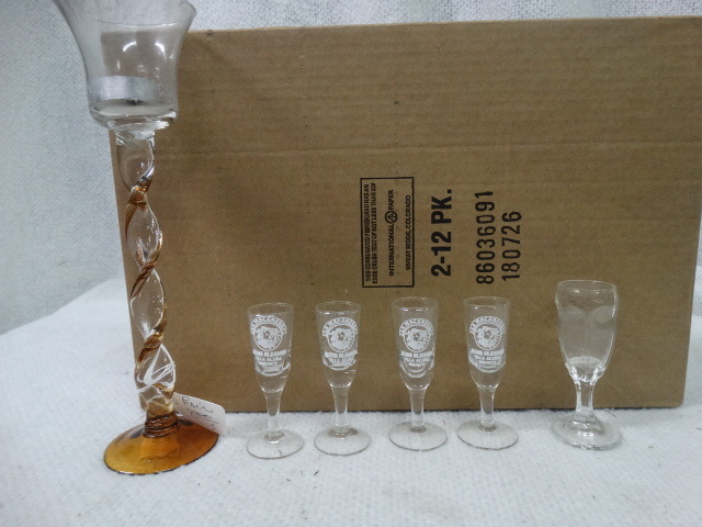 lot 1524 image: Lot of Small Stemmed Ware and Candle Holder